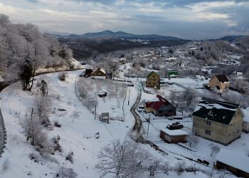 В Сочи обещают снегопад и ветер до 22 м/с