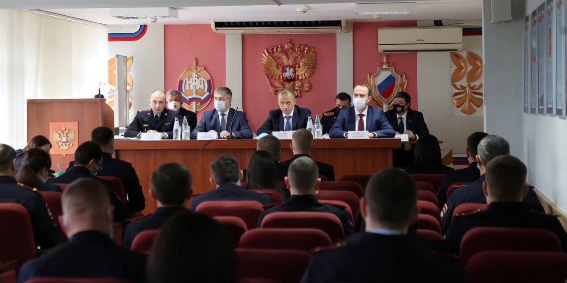 Нового начальника полиции Геленджика Вадима Петровского представили подчиненным