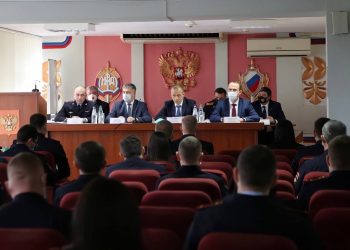 Нового начальника полиции Геленджика Вадима Петровского представили подчиненным