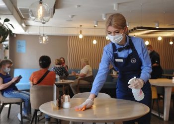 На Кубани 500 объектов проверили на соблюдение ковидных ограничений