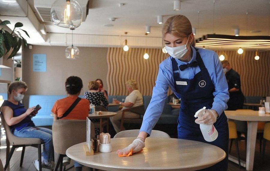 На Кубани 500 объектов проверили на соблюдение ковидных ограничений