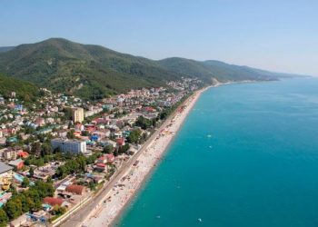 Лазаревский район Сочи принял 1,2 миллиона туристов