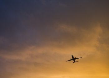 В Сочи из-за смерти пассажира экстренно сел самолет