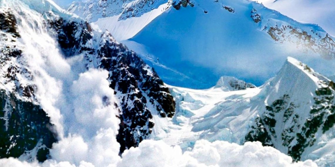 На Кубани объявили штормовое предупреждение из-за лавин