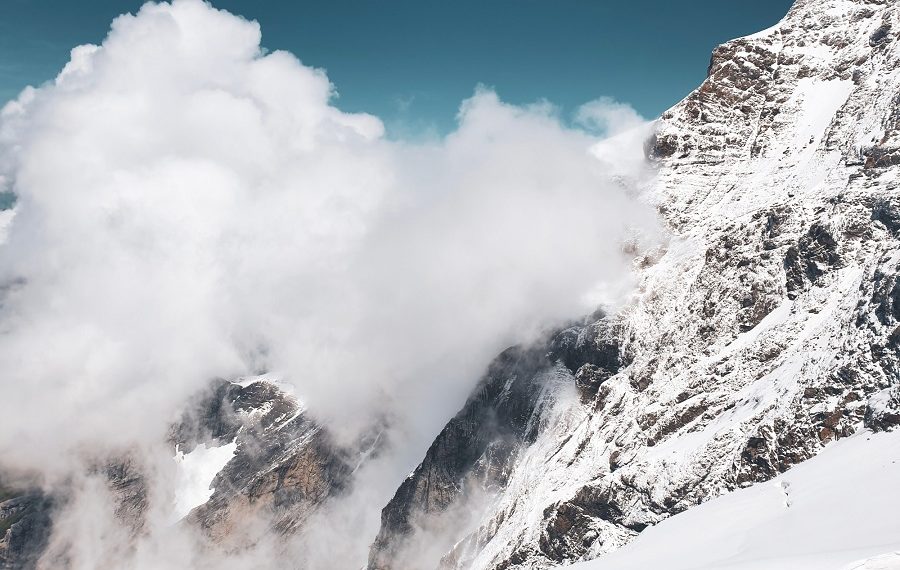 На Кубани объявили штормовое предупреждение из-за лавин