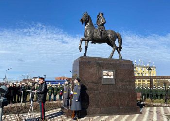 В Краснодаре открыли памятник генералу Штеменко