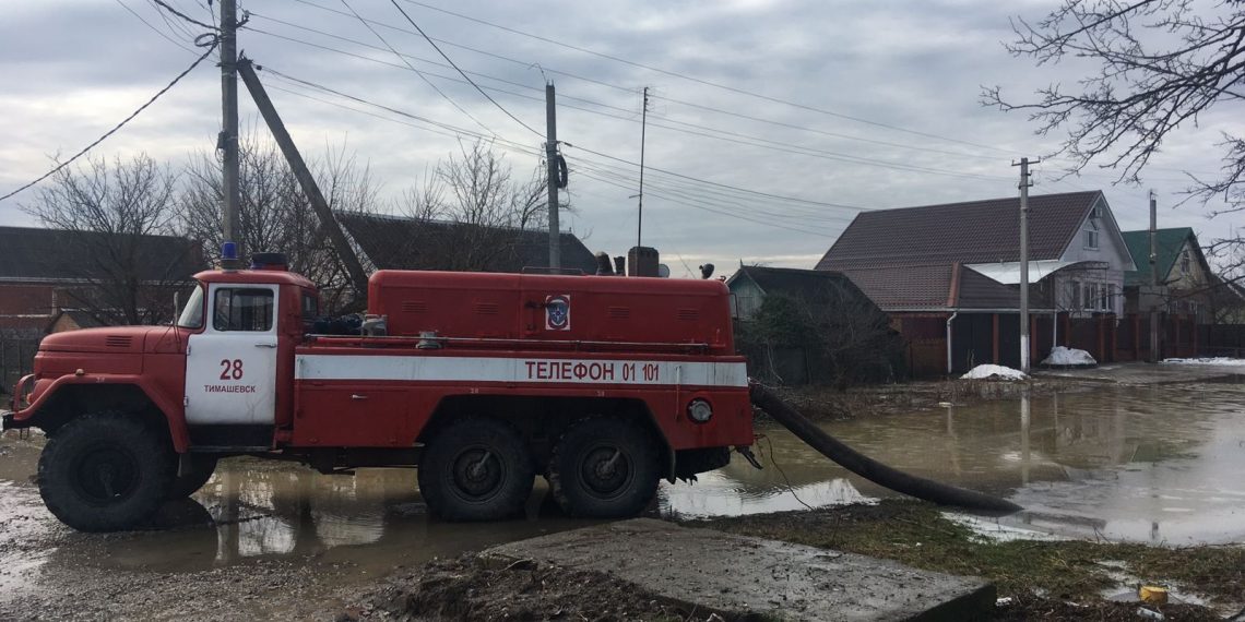 На Кубани остаются подтопленными пять населенных пунктов