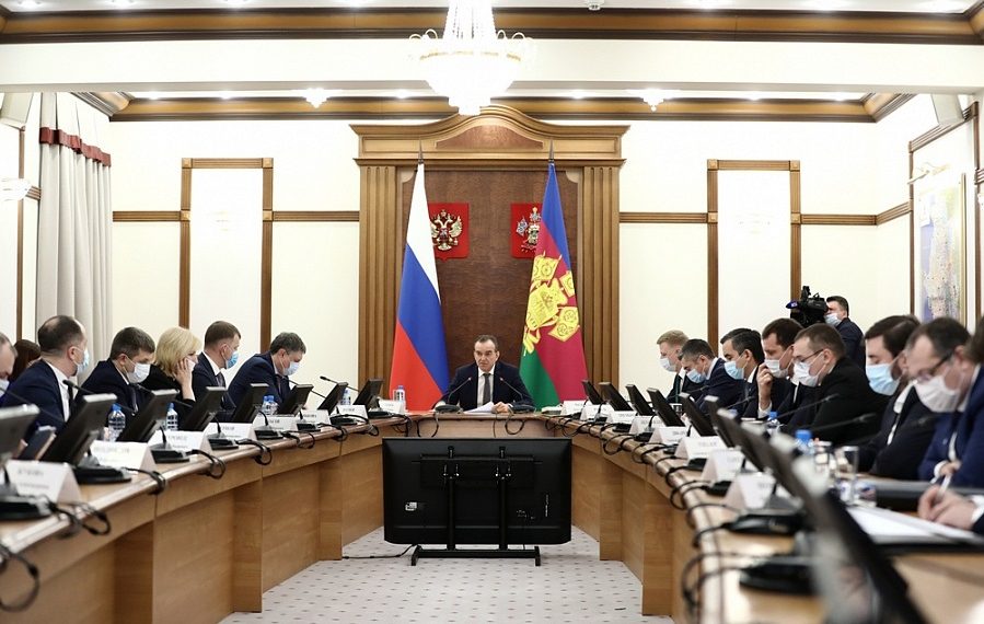 Кондратьев поручил ввести единые градостроительные нормативы