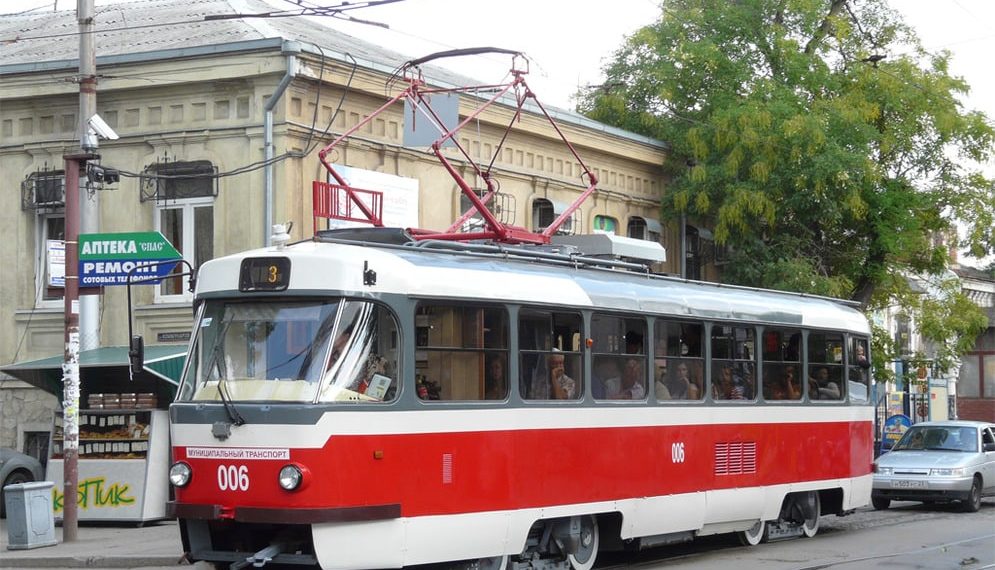 В Краснодаре остановились трамваи и троллейбусы