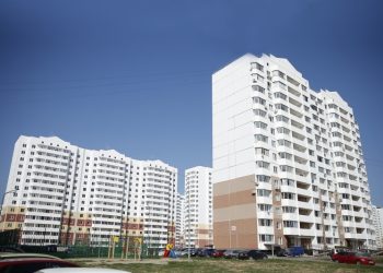 В Краснодаре из аварийного жилья переселят 513 человек