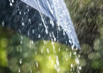 В пятницу в Сочи ожидается сильный дождь и снег