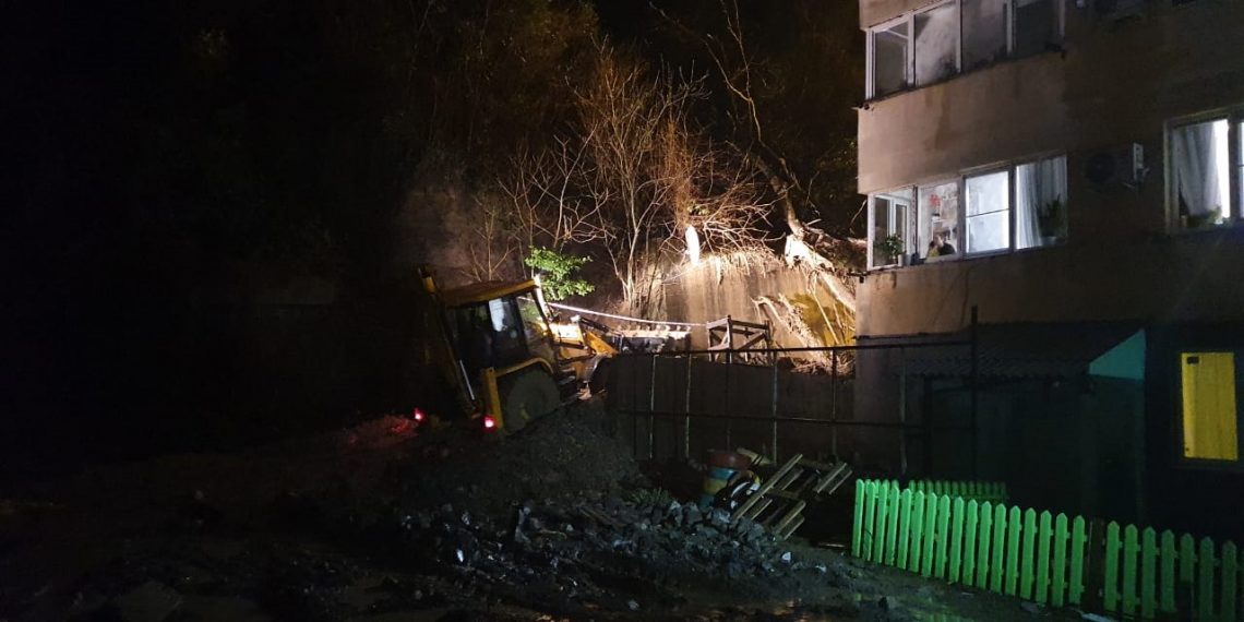 Оползень не повредил дом на Пластунской в Сочи