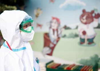 Заболеваемость ковидом среди детей на Кубани выросла почти в 10 раз