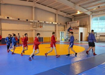 Во всех школах Сочи дети будут обучаться основам самбо