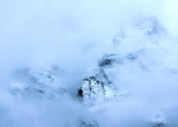 На Кубани объявили штормовое предупреждение из-за лавин