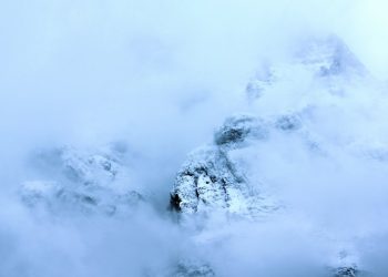 На Кубани объявили штормовое предупреждение из-за лавин