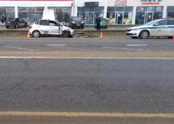 На Кубани опрокинулась иномарка: погиб водитель