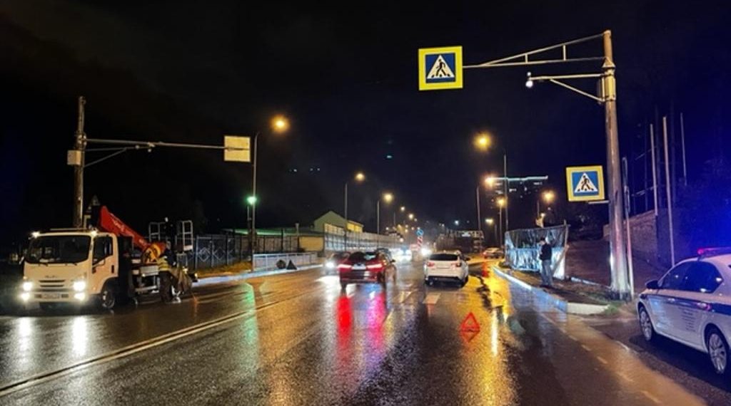 В Сочи «Лада» сбила 43-летнего мужчину