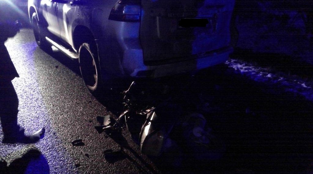 На Кубани 15-летний подросток на мопеде врезался в Toyota