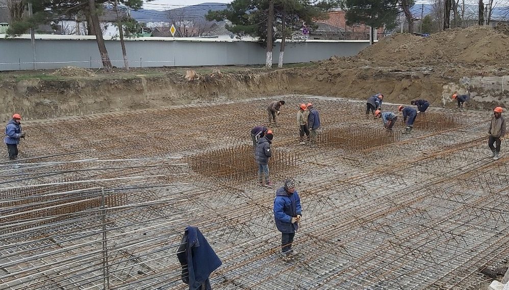 В Новороссийске начали строить корпус начальной школы на 400 мест