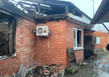 В Ейске горел дом: погиб 59-летний мужчина