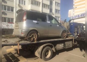 В Краснодаре отобрали иномарку у женщины, задолжавшей 400 тысяч