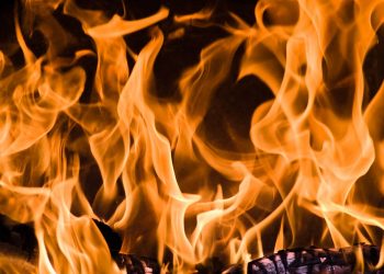 На Кубани горел дом: погиб 90-летний мужчина