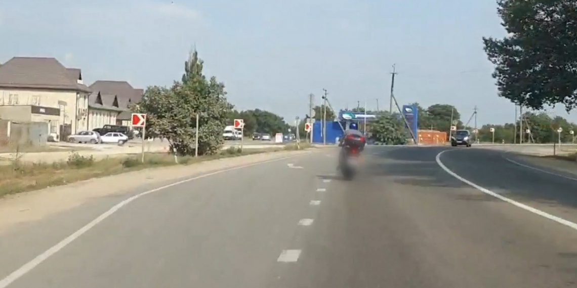 В Анапе полицейские 27 километров преследовали мотоциклиста