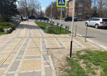 На Кубани пьяный велосипедист врезался в «Газель»