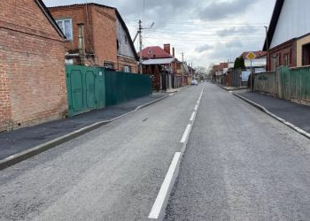 В поселке Индустриальном в Краснодаре отремонтировали три дороги