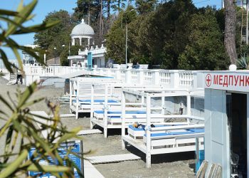 Более 20 пляжей откроются в Сочи 1 мая