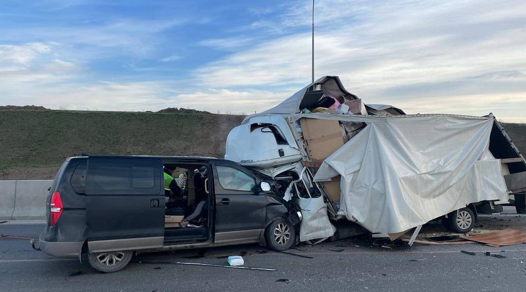 В ДТП на трассе Новороссийск – Керчь погибли два человека
