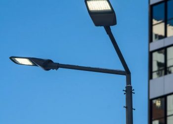 В Краснодаре заменили 1500 уличных светильников