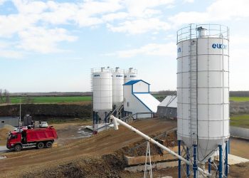 На Кубани запустили цементно-бетонный завод