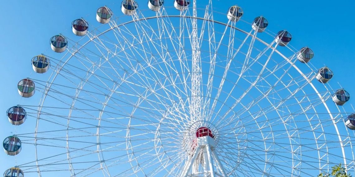В Краснодаре могут установить 50-метровое колесо обозрения