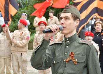 В Сочи исполняют песни военных лет для ветеранов