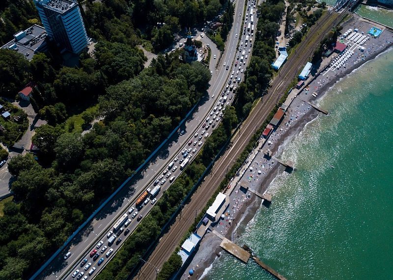 В Сочи нужно восстановить 300 подпорных стен