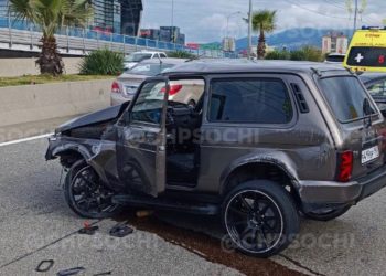 В Сочи опрокинулась «Нива»: пострадал пассажир