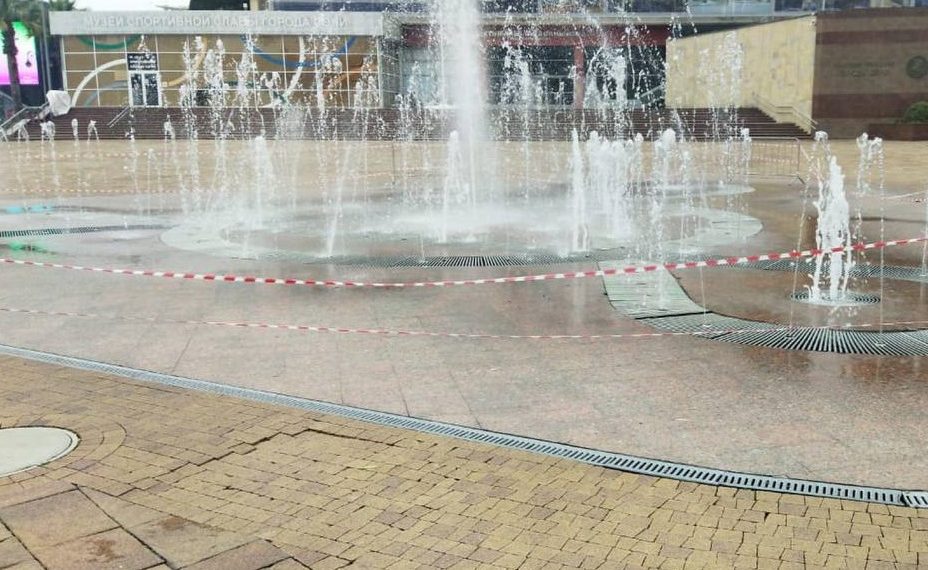 В Сочи начали работать фонтаны
