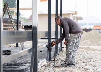 В Сочи продолжается подготовка пляжей к сезону