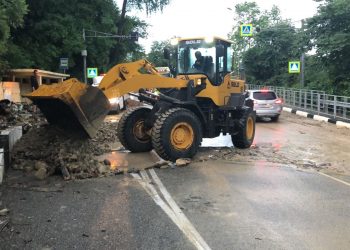 Ночью на сочинскую трассу сошли три селя