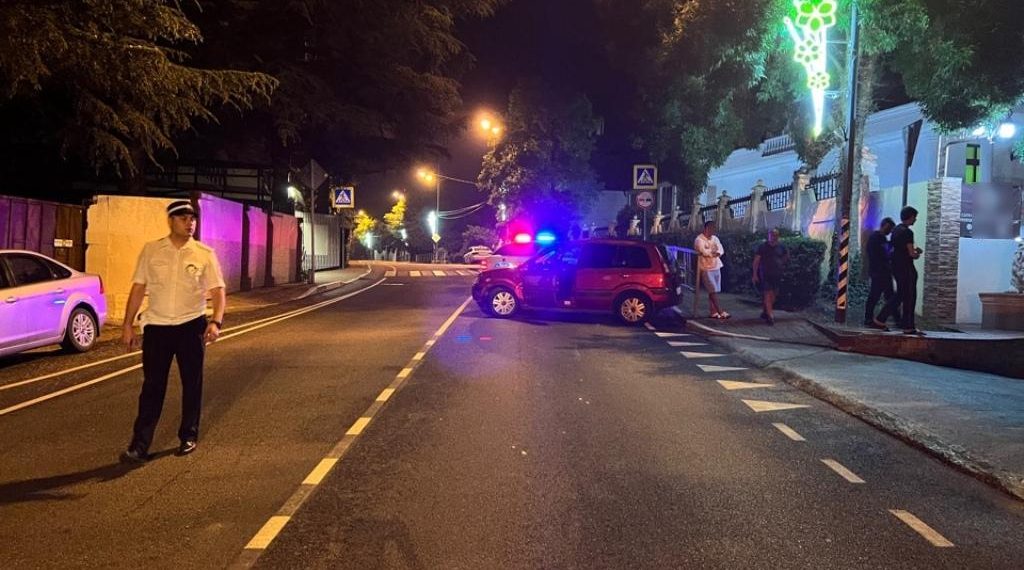 В Сочи водитель сбил женщину и отказался от медосвидетельствования