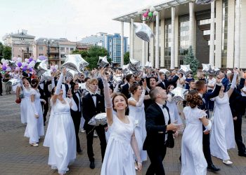 На Кубани пройдет выпускной для 23 тысяч человек