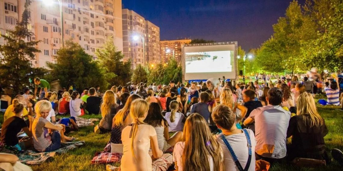 В Краснодаре возобновляется проект «Кино нашего двора»