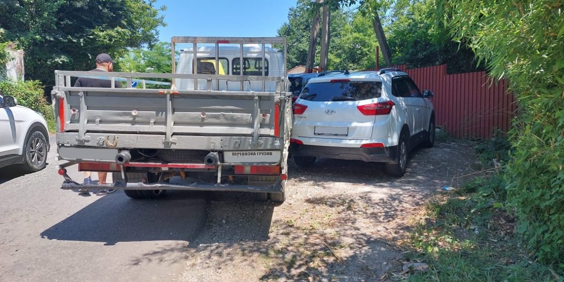 В Сочи грузовик сбил четверых пешеходов