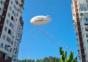 Копайгородский поздравил ветерана Сюткина со столетием