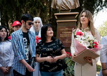 Подопечному Доктора Лизы Сергею Апресяну подарили квартиру в Сочи