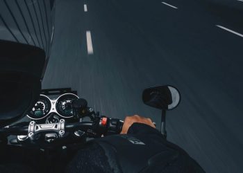 В ДТП с мотоциклом в Сочи пострадали два человека