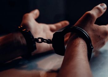 Житель Кубани избил 14-летнего школьника руками и битой