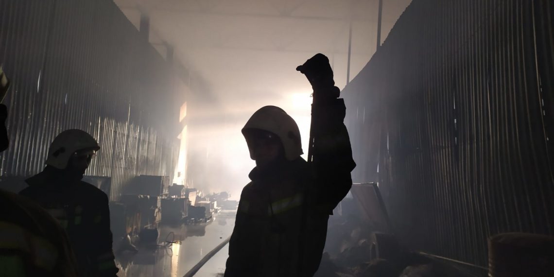 В Краснодаре потушили крупный пожар